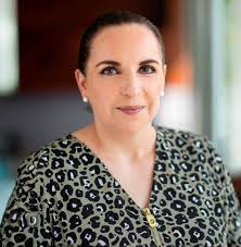 María Elena Abraham G.