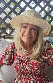 Cynthia Horton's Instagram, Twitter & Facebook