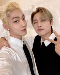 Pear in the moonlight: The Boyz MoonBae Myanmar