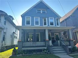 5+ Bedrooms Homes for Sale