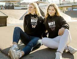 Get the best deals on best friend sweatshirts and save up to 70% off at poshmark now! Freundinnen Hoodies Set Best Friend Blonde And Brunette Auf Vivamake