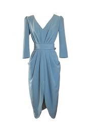 La tradición del taller que su madre regentó con éxito durante dos décadas en pontevedra, creando coosy. Coosy Vestido Victoria Vestidos Invitada Vestidos Boda Invierno Vestidos De Fiesta