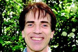 Friday artist, Perry Mills