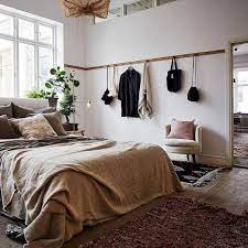 45 Outstanding Millennial Small Master Bedroom Ideas On A Budget Diy Decor Small Apartment Decorating Small Master Bedroom Home Decor Bedroom