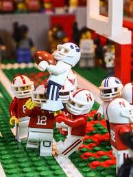 Thrilling college football plays recreated with Legos