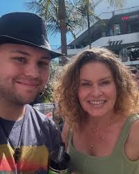 Daniel Lue (@daniellueofficial) • Instagram photos and videos