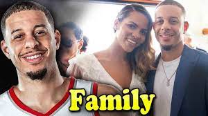 Stephen curry puts up 31 on miami. Seth Curry Family With Daughter And Wife Callie Rivers 2020 Seth Curry Sports Gallery Famous Sports