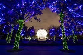 Celebrate The Season With Over One Million Dazzling Lights Fun New Experiences And Traditional Favorites At Garden Glow Missouri Botanical Garden Outdoor Landscape Lighting Landscape Lighting