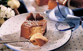 Punschwurfel Mit Nougatglasur Rezept Rezept Kuchen Und Torten Punsch Einfacher Nachtisch