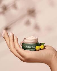 Biossance Squalane Marine Algae Eye Cream Reddit Pin By Nevin 19 On Flatlay Inspo Skincare Products Photography Beauty Products Photography Cosmetics Photography