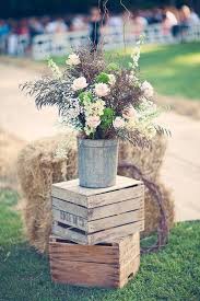 40 Creative And Cute Rustic Bridal Shower Ideas Bridal Shower Rustic Rustic Country Wedding Rustic Wedding Decor