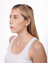 Broqueles de flor Lenna de oro con acabado brillante zirconia