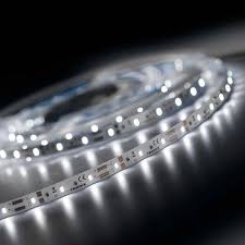 Plafonnier spot oso basse consommation au design discret ce plafonnier spot led présente un aspect simple en verre. Led S Go Eclairage Led Design