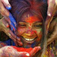 A fadiga que sentimos não é tanto do trabalho acumulado, mas de um  quotidiano feito de rotina e de vazio. O que mais cansa não é trabalhar  muito. O que mais cansa