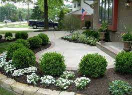 Garden Hill Privacy Around Townhouse Without Northeast Front Grass Front And Backyard Lands Front Yard Landscaping Design Walkway Landscaping Front Yard Garden