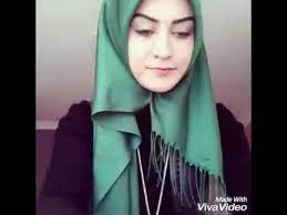 Sali Esarp Gibi Baglamak Nasil Mi Olur Izleyin Begenin Abone Olun Youtube Esarp Basortusu Baglama Teknikleri Sal