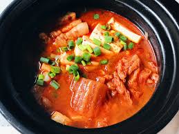 Stir fried noodles with vegetables 잡채. Kimchi Jjigae Recipe