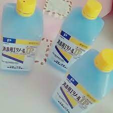 あれもこれも開けるからあけさがしがたーくさん エタノール 消エタ 中２ 反抗期の息子 目が座っとる こっちのスイッチ入っとるときにかぶると とめどなく 暴言 でます 息子よ 許せ お前も行動に気を付けろ vitamin water bottle bottle drink bottles