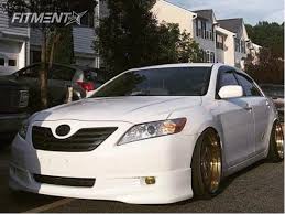The entire camry lineup is all new for '07, with a look that borrows cues from toyota's lexus luxury brand. 2007 Toyota Camry Se With 19x9 5 Esm 007 And Pirelli 215x25 On Coilovers 263876 Fitment Industries