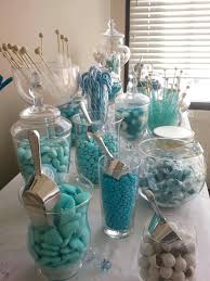 Una de las ventajas que te ofrece es que permite colocar todo tipo de dulces … Resultado De Imagen Para Fondos Para Candy Bar Baby Shower Azul Boy Baby Shower Ideas Ducha De Chicas