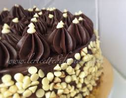 Torta Ganache Al Cioccolato E Crema Le Ricette Di Francesca Ganache Al Cioccolato Cioccolato Ganache