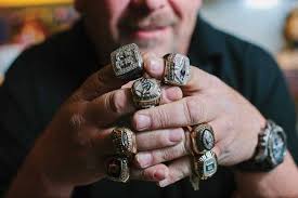 The super bowl ring is an award in the national football league given to the team members of the winning team of the league's annual championship game, the super bowl.since only one vince lombardi trophy is awarded to the team (ownership) itself, the super bowl ring offers a collectable memento for the actual players and team members to keep for themselves to symbolize their victory. The Ultimate Pawnshop Treasure Las Vegas Sun Newspaper