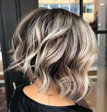 Voluminous Inverted Messy Bob Medium Bob Hairstyles Choppy Bob Hairstyles Thick Hair Styles