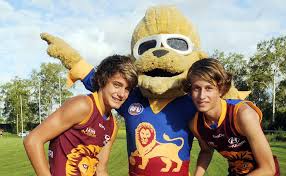 33731 brisbane lions afl team logo mascot metal keyring key ring. Lions Help Out The Cats Sunshine Coast Daily