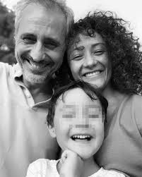 Ana Milán cumple 47 años y su hijo rescata esta divertida foto para  felicitarla