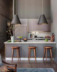 Choix De Couleurs Tendances Foncees Pour Cette Petite Cuisine Design Contemporain Cuisines Design Cuisine Contemporaine Deco