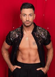 Giovanni pernice joins celeb dating app raya after ashley roberts split. Giovanni Pernice Terrified After Being Attacked With Pepper Spray
