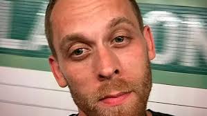 Le fils du célèbre écrivain Paul Auster inculpé après la mort de son bébé