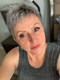 Good morning! What do you think about this cut and color 😍🤗