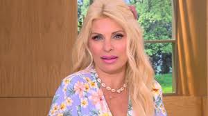 Maybe you would like to learn more about one of these? Elenh Menegakh Celebrities Eidhseis Yupiii Gr