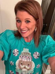 Holly Lorenzen updated her profile picture.