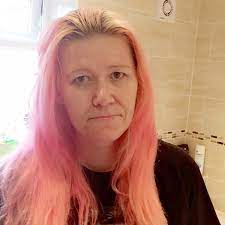 Dyeing unbleached brown hair rose gold hair with blue manic panic hair dye without bleach. Mom Accidentally Dyes Hair Pink After Using Daughter S Hair Dye In Shower Allure
