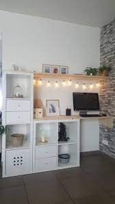 We designed this room to make it easy for kids to express themselves, and easy for them to pack away when they're done! Decorationentree Zuhause Dekoration Buromobel Schreibtische Kinderzimmer