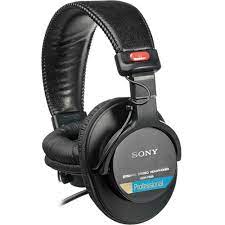 Packed with advanced technology and superior hardware, this headphone has been design for durable performance. Sony Mdr 7506 Stereo Professional Monitoring Headphones Dj Headphones Store Dj