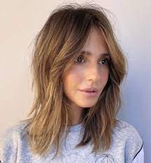 The curly medium hair with bangs is the perfect hairstyle for women who have fine and sparse hair on their head. Pin On Hair