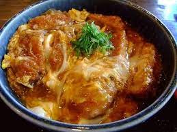 大阪 日本橋 オタクの胃袋を支える大盛りカツ丼 喫茶定食ポミエ macaroni マカロニ カツ丼 料理 レシピ レシピ