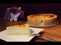 Dieses rezept ist irgendwie ein kuchen, aber auch irgendwie ein auflauf. Bester Kasekuchen Sallys Classics Sallys Welt Youtube