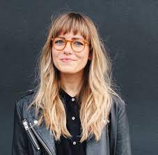 In Love With This Wavy Hair And Gorgeous Specs Frisur Lange Haare Pony Haar Pony Lange Haare Mit Pony