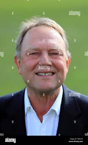 Cricket paul hi-res stock photography and images