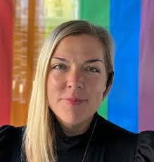 Maureen Doucette's Instagram, Twitter & Facebook