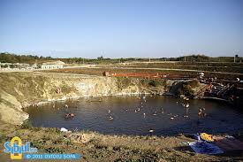 Distanţă de sibiu şi dispune de numeroase lacuri saline, unele dintre ele declarate monumente ale naturii. Poze Din Sibiu Ocna Sibiului Lacul Brancoveanu Ocna Sibiului