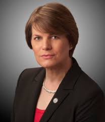 Lauren Scott's Instagram, Twitter & Facebook