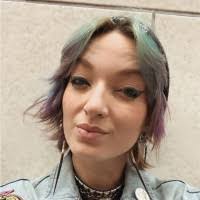 Sandra Burr's Instagram, Twitter & Facebook