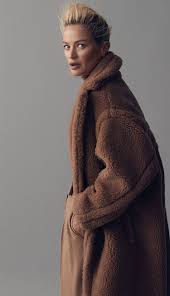 The teddy bear alpaca, wool and silk coat from max mara has been particularly favorited by celebrities and influencers. ØªØ£Ù…ÙŠÙ† Ø­Ø°Ø§Ø¡ Ø·ÙˆÙŠÙ„ Ø±ÙŠØ­ Max Mara Teddy Bear Coat Grey Dsvdedommel Com