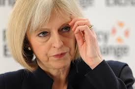 L'inglese maccheronico inchioda l'ex ministro degli interni. Theresa May E Il Nuovo Primo Ministro Inglese