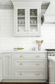 20+ gorgeous gray and white kitchens